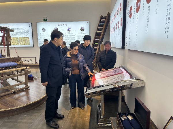 常山集團黨委書記、董事長吳寧帶隊赴贊皇縣原村土布考察調(diào)研